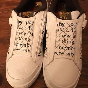 NWOT l.a.m.b for royal elastics sneakers
